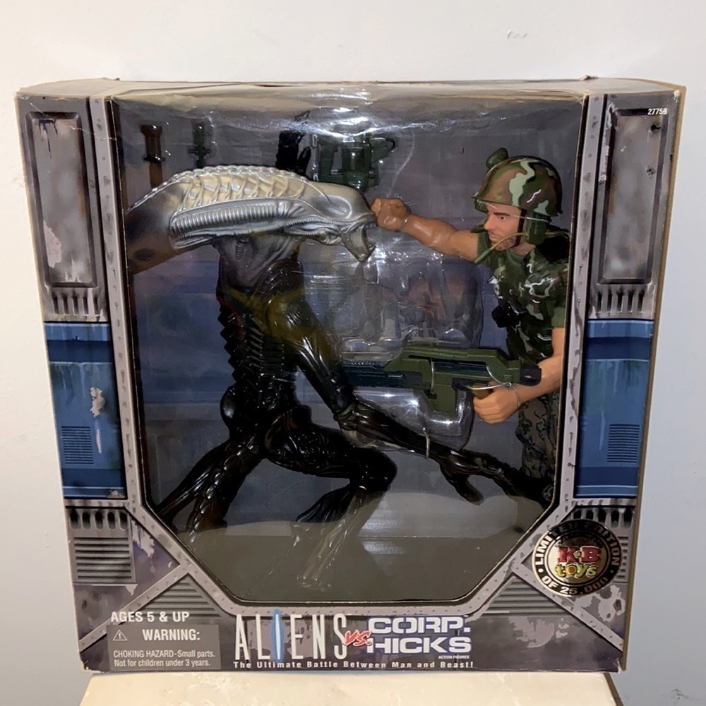 Aliens 👽 the movie 🎥 Alien vs Corp. Hicks 🧸​​​​​